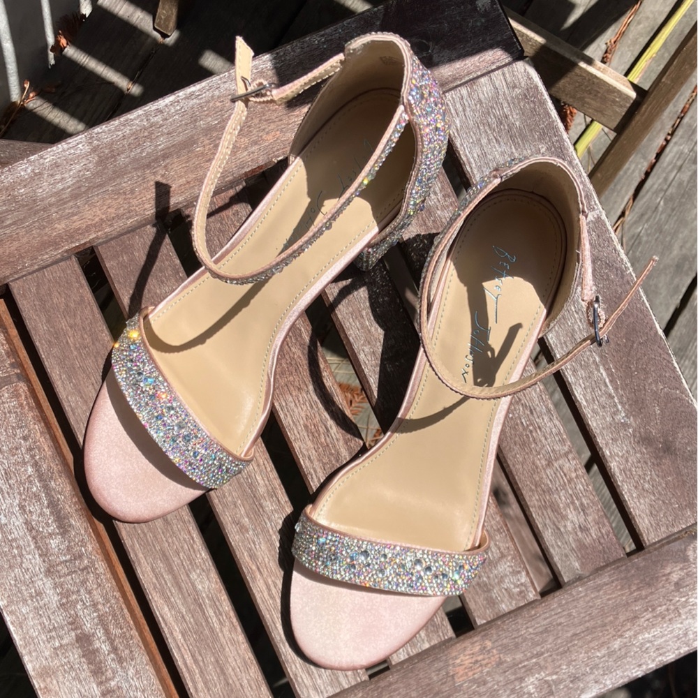 Betsey Johnson Mari sparkle heels 8.5 Champagne - Picture 3 of 14
